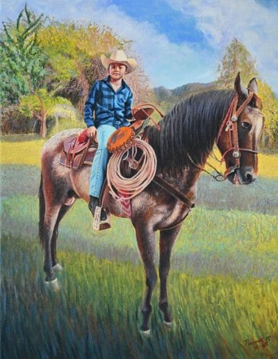 Pintura de Niño a Caballo portando camisa azul , jeans celestes, boras cafes con un lazo colgado cerca del cuello del caballo. El caballo es cafe.